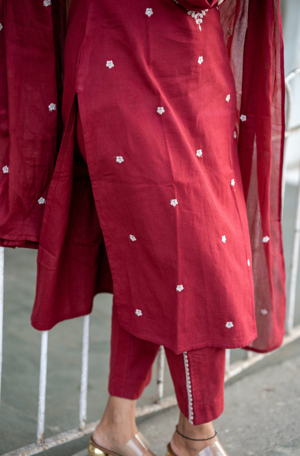 ❤️ Embrace Grace in Handcrafted Embroidery & Pure Cotton Comfort ❤️