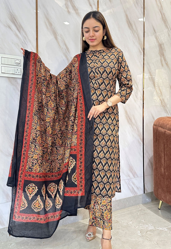 Vasudha Black Gold Paisley Kurta pant Set
