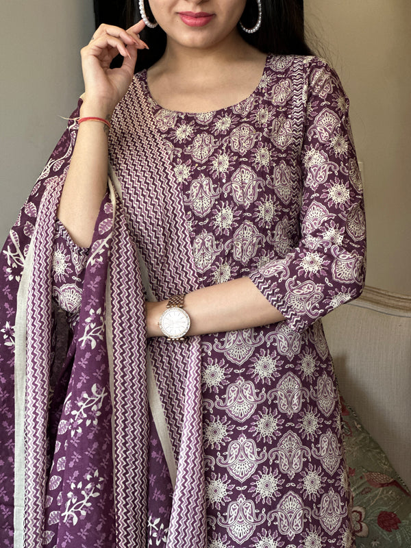 Saanchi Purple Printed Ethnic Suit