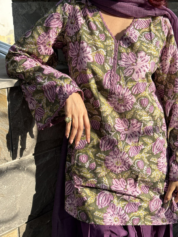 Aabheri Farsi Floral Suit Set