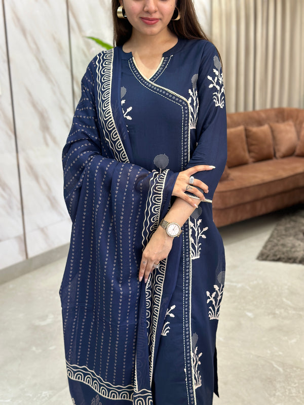 Zeenat Indigo Floral Kurta pant Set
