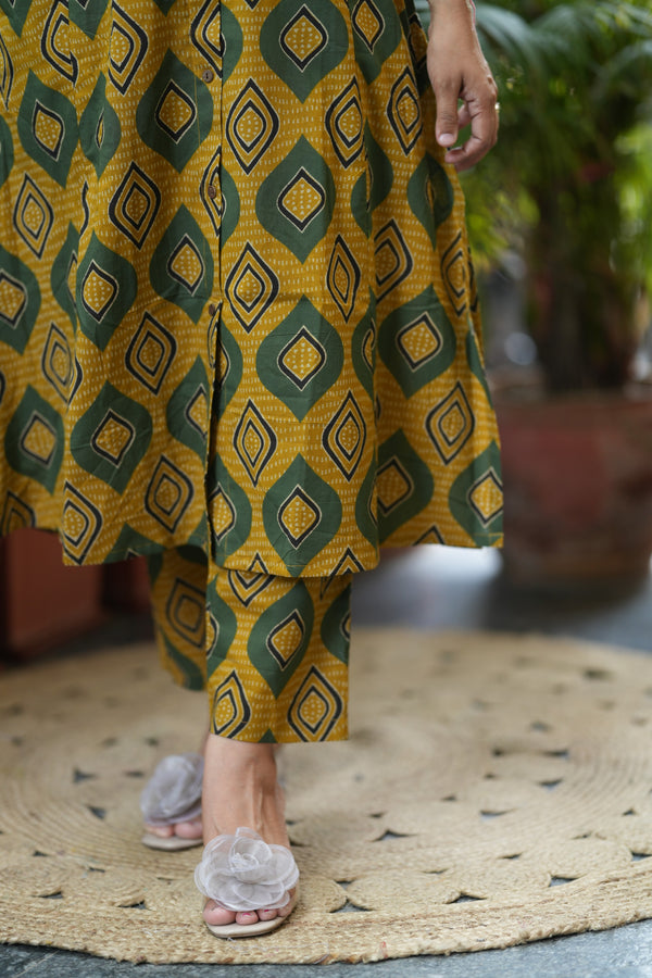 Tarangini Cotton Discharge Print A-Line Suit Set