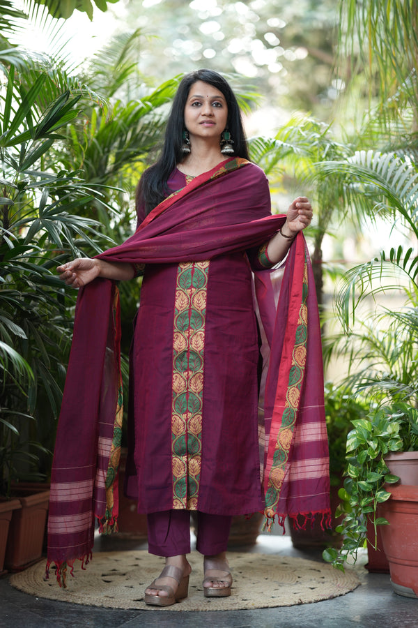 Narayanpeth Rajeshwari Lined Suit Set