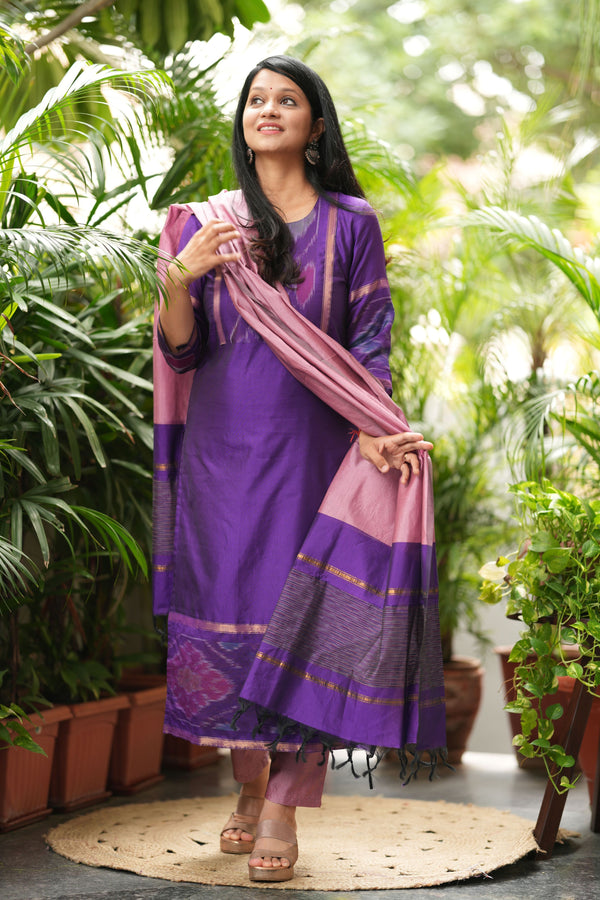 Veda Weaves Pochampally Elegance Set