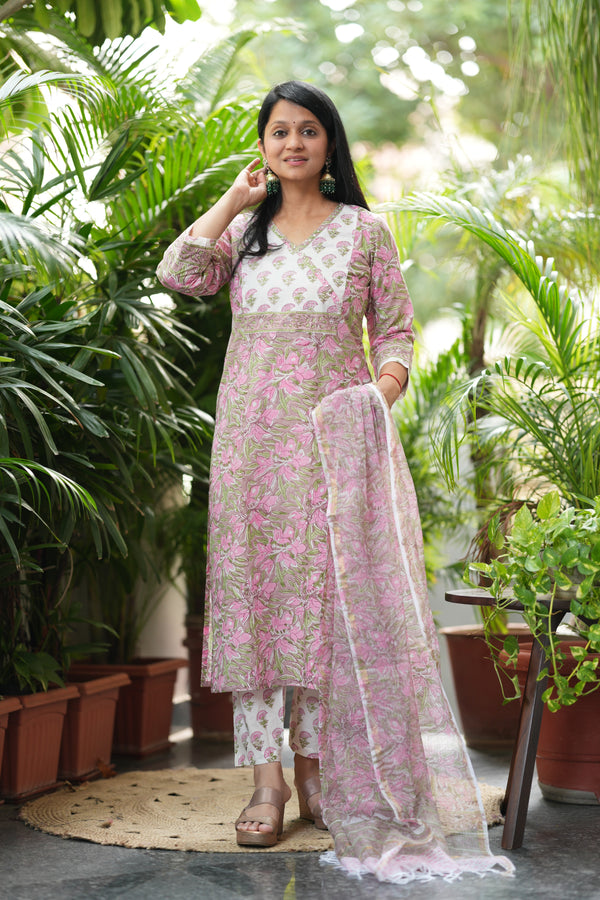 Kota Doria Vaidehi Handblock Suit Set