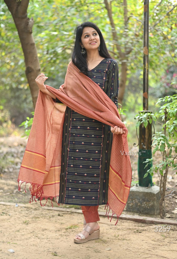 Nivrita Elegant Pochampally Handloom Cotton Suit Set