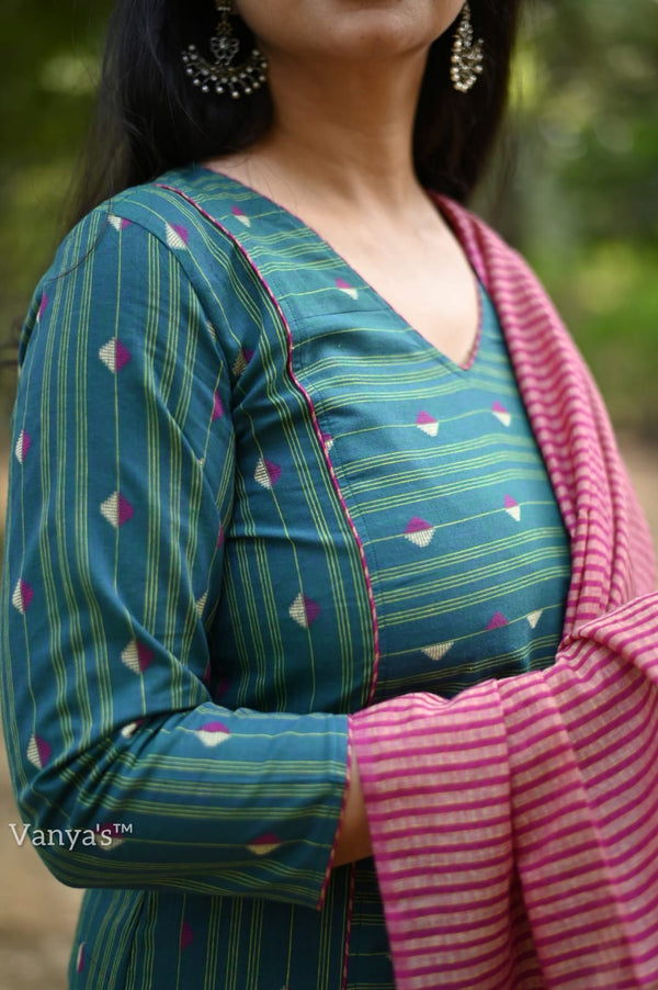 AnvithaElegant Pochampally Handloom Cotton Suit Set