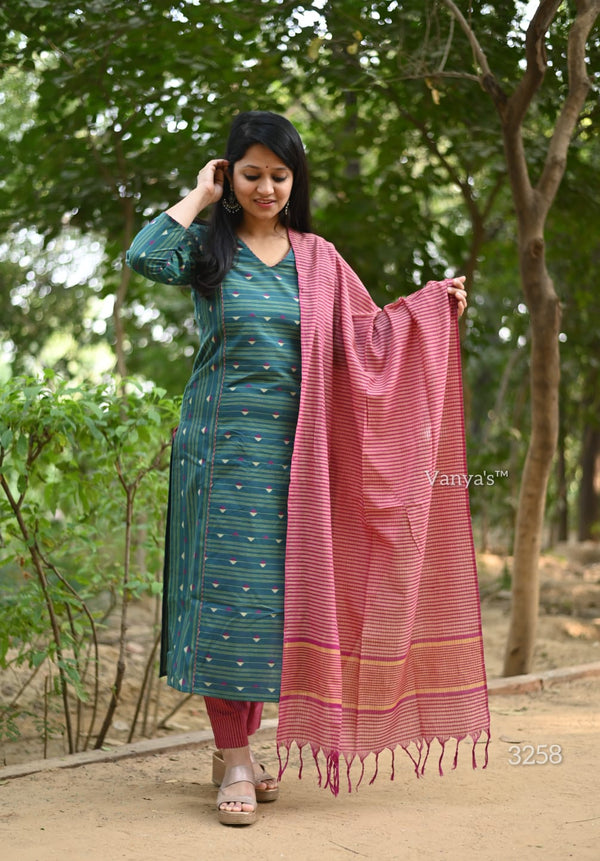 AnvithaElegant Pochampally Handloom Cotton Suit Set