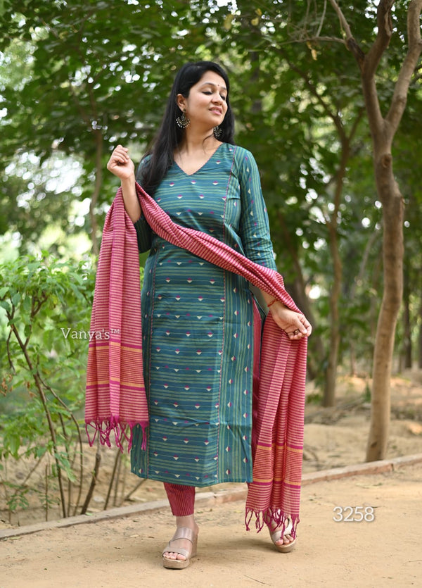 AnvithaElegant Pochampally Handloom Cotton Suit Set