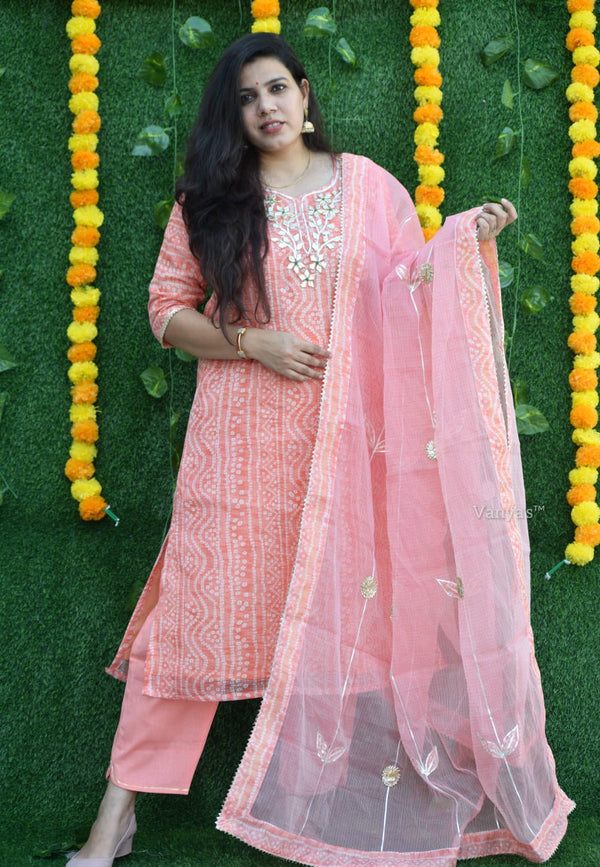 🌺TanirikaRadiate Grace Kota Doria in Soft Ethnic Sophistication 🌺