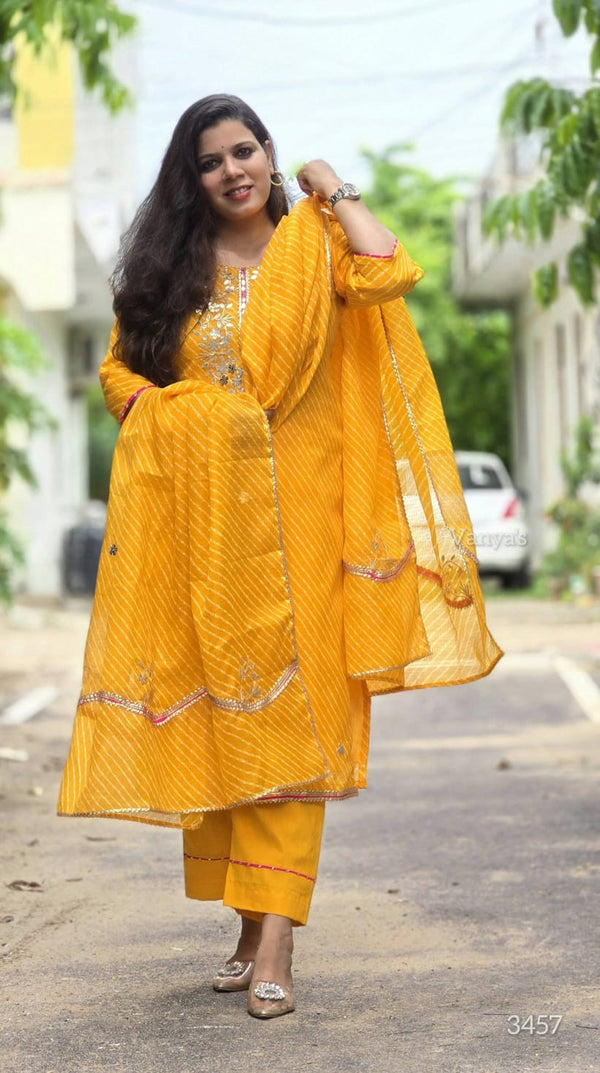 🌞 SaanvikaBrighten Every Occasion with Radiant Leheria Grace 🌞