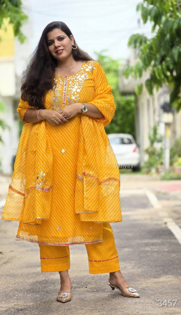 🌞 SaanvikaBrighten Every Occasion with Radiant Leheria Grace 🌞