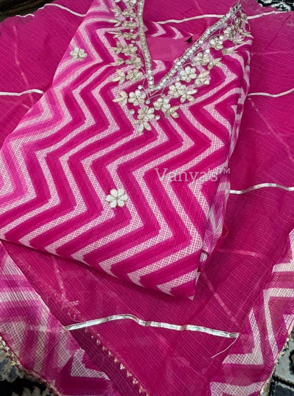 💖 RitvikaStep into Celebration with a Bold Twist of Tradition 💖