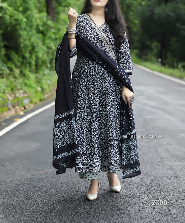 βNoorβ Black Cotton Anarkali Set