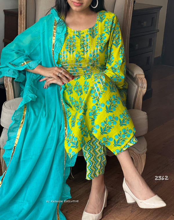 Neelika Bloom Cotton Kurta Set
