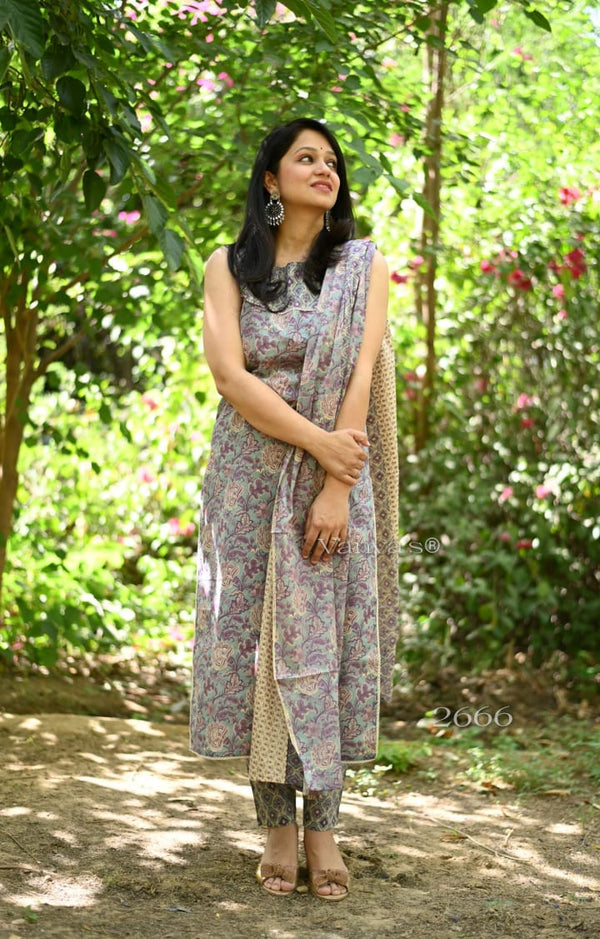 πΈFloral Breeze Muslin Suit Set