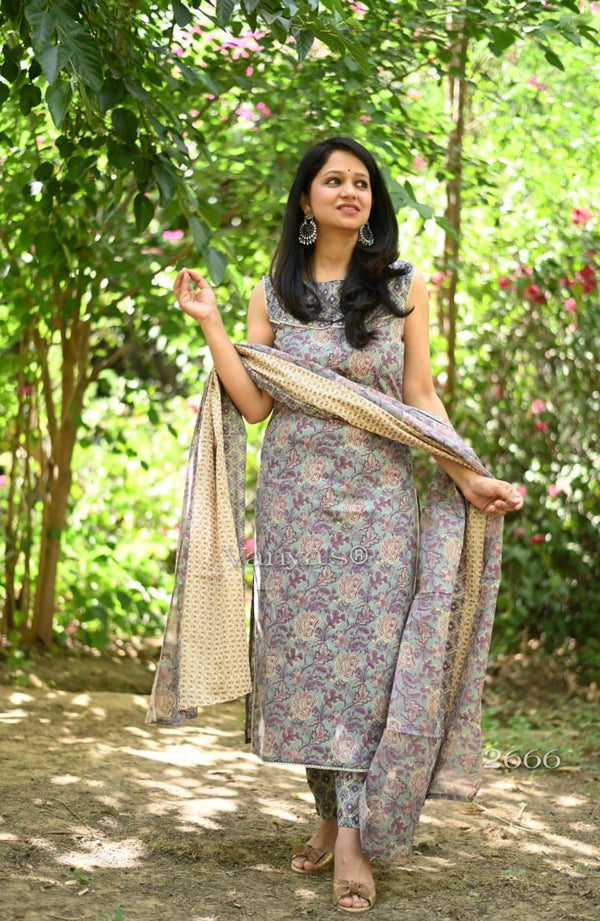 πΈFloral Breeze Muslin Suit Set