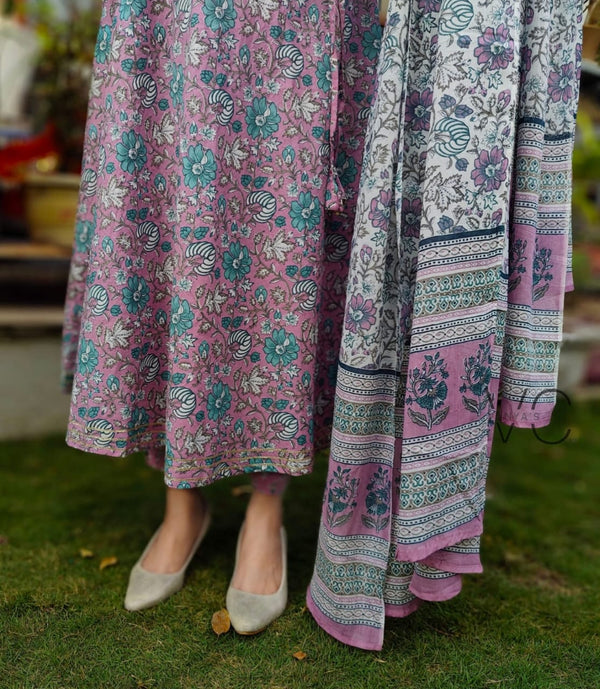 Gulbano Pink Cotton Flared Suit Set