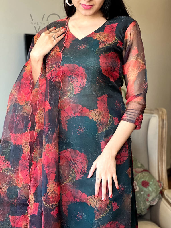 Midnight Bloom โ Floral Fantasy Suit Set ๐ค๐บ