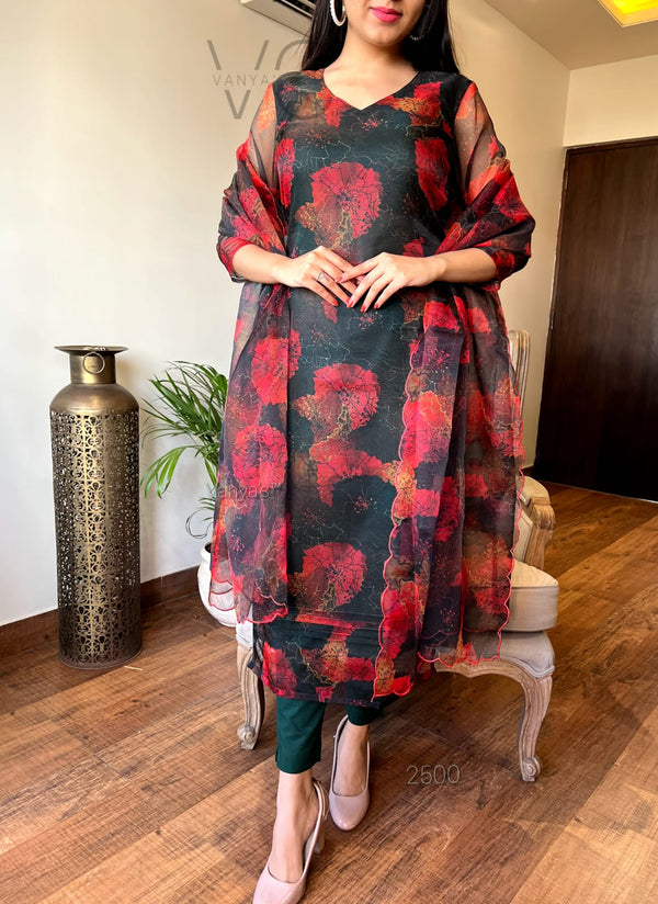 Midnight Bloom โ Floral Fantasy Suit Set ๐ค๐บ