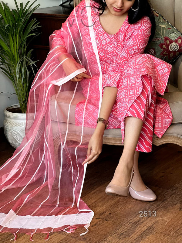 π "Gulaabi Grace" Pink Cotton Suit Set