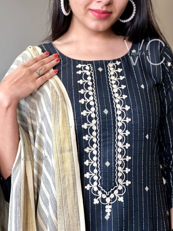 Noir Grace β Black Cotton Suit Set