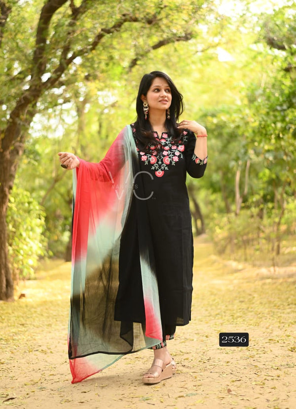 π€ Name: Midnight Bloom Cotton Set