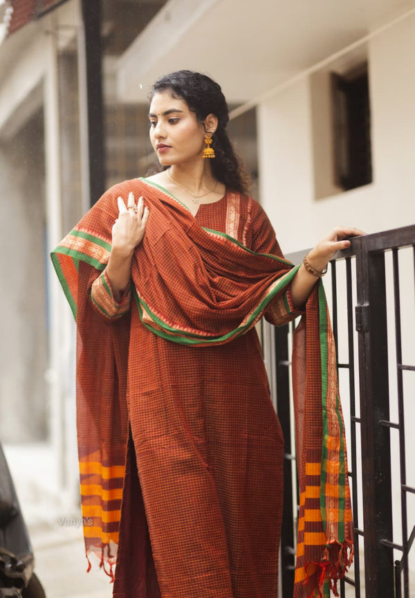 🌟 Terracotta Grace – Narayanpet Cotton Pattu