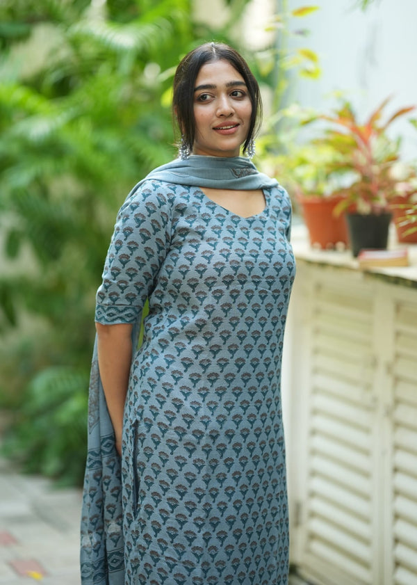Neelaira Linen Hand Block Suit Set
