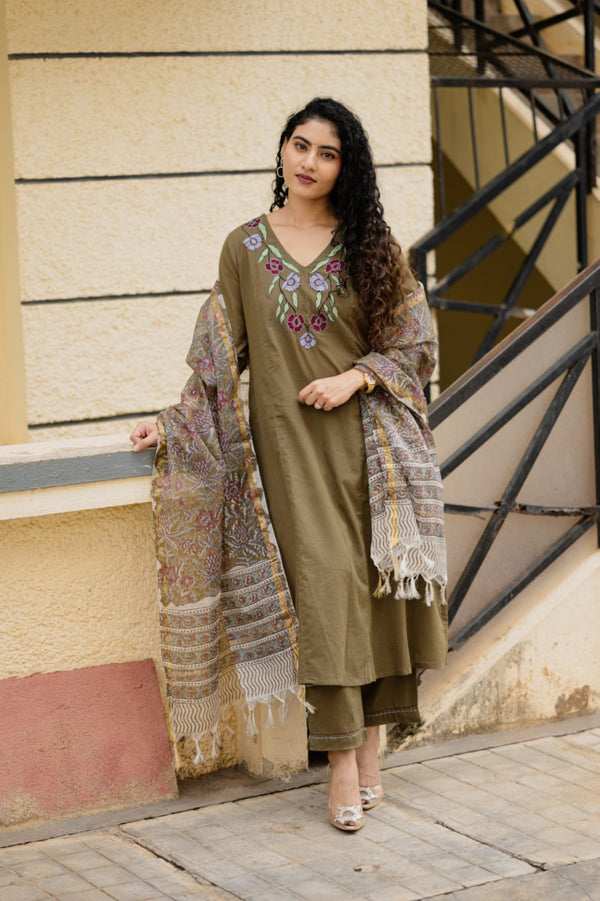 ✨Avanthika Olive Brown Cotton Embroidered Suit Set with Hand Block Doria Dupatta
