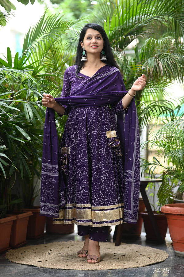 💛 💜 SharanyaDrape Yourself in Sunshine with this Flowing Anarkali Elegance 💛💜