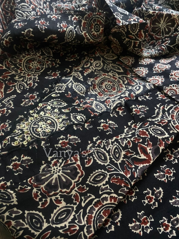 Ishin Ajrak Cotron Black Suit sets