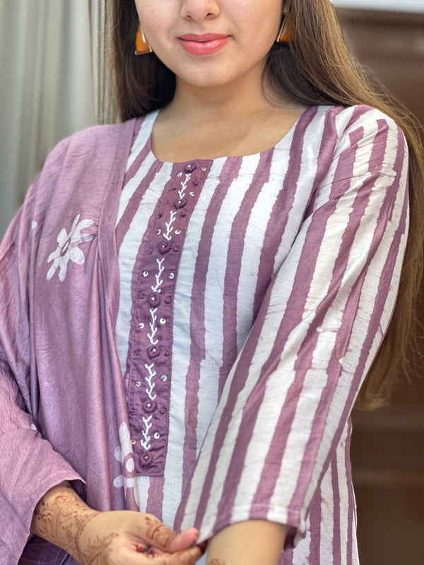 Pink batik silk suits with lining