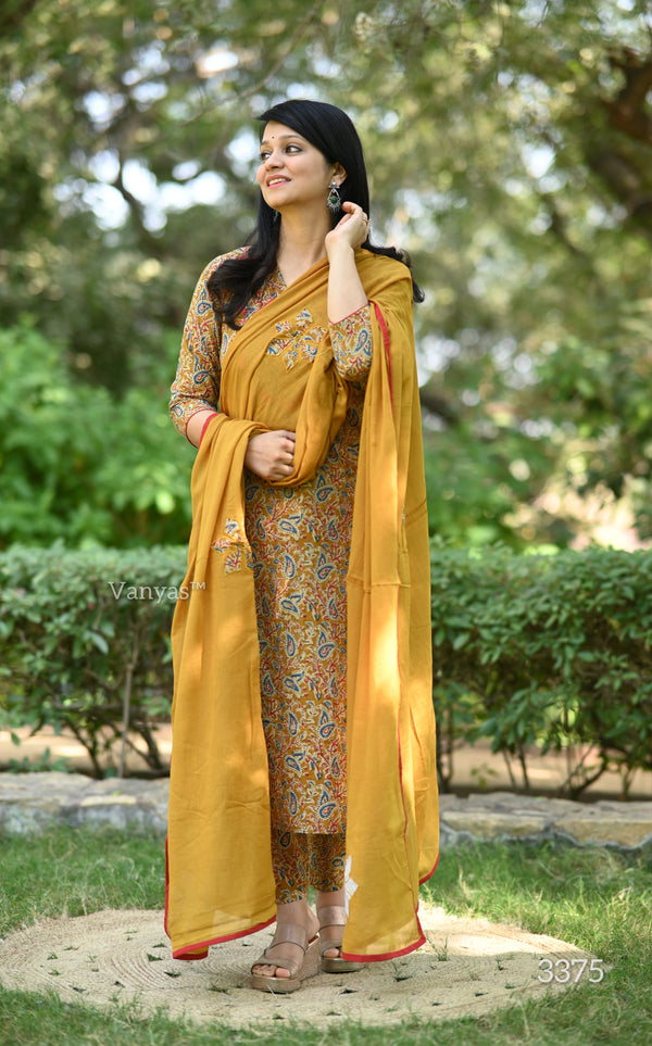 Saavi Ajrak Green Cotton Suit Sets