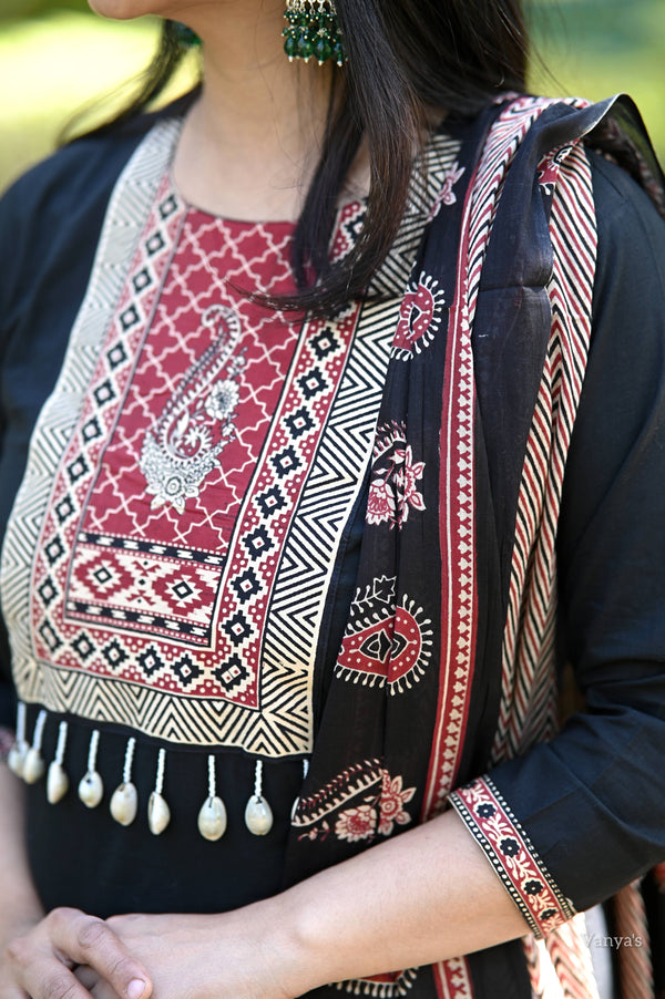 Raji Black Cotton suit sets