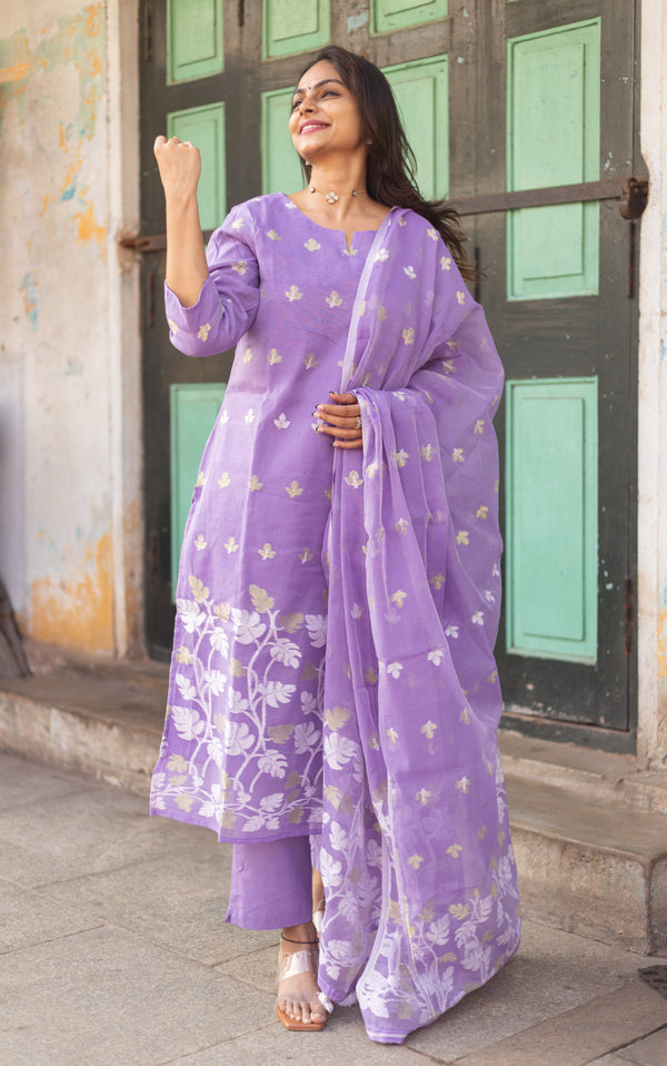 🪻🪻Lavender Woven Grace Bloom Jamdani Charm 🪻🪻