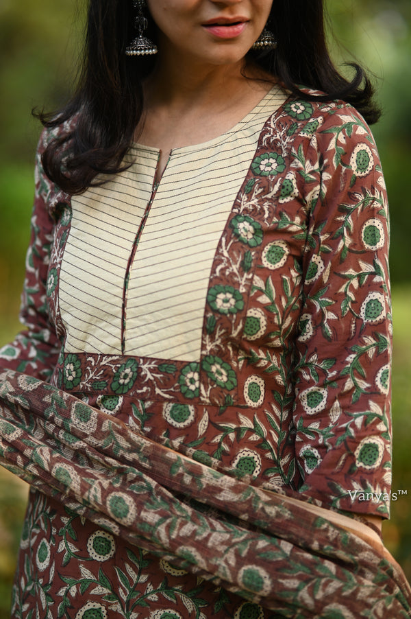 Vrinda Bagru Hand Block Suit Sets