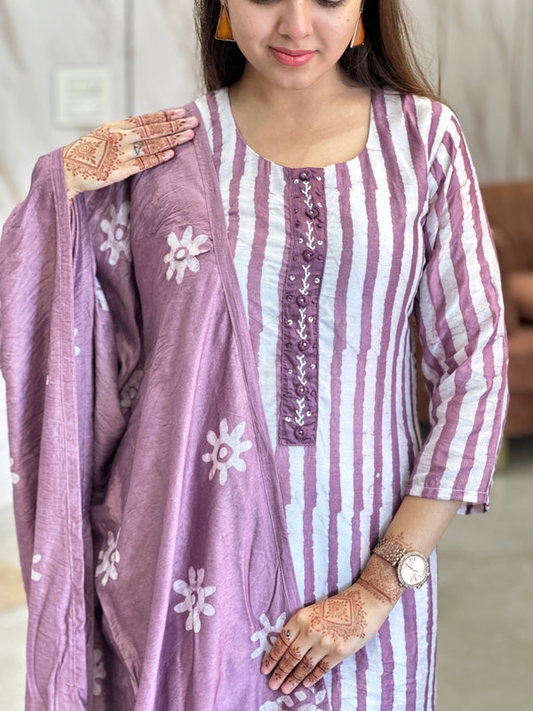 Pink batik silk suits with lining