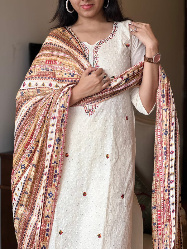 Midnight Cream schiffle suits sets