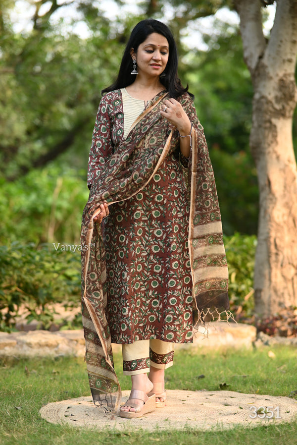 Vrinda Bagru Hand Block Suit Sets