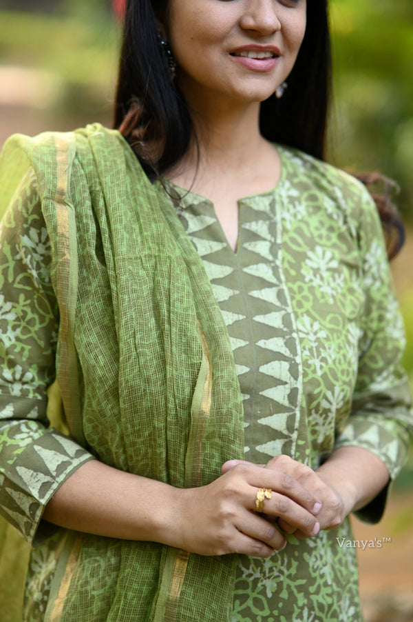 Nithila Bagru Hand Block Printed Suit Set