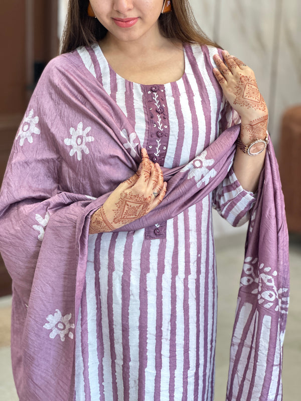 Pink batik silk suits with lining