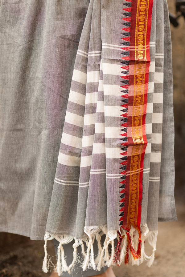 🌟Viraaya – Grey Pattu Cotton Kurta Set-with lining