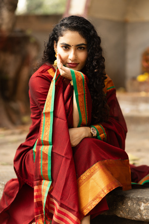 Pranika Naryanpeth Handloom Cotton Elegance Set-With lining