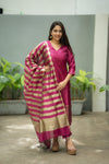 🌺 KanthikaShine Like Royalty in Luxurious Banarasi Silk Radiance 🌺