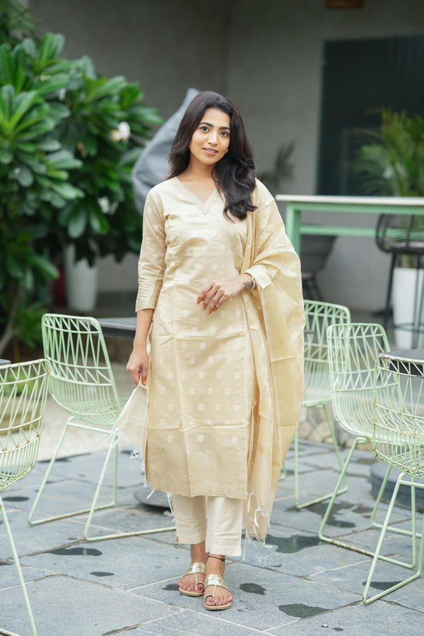 Kalyani Champagne Grace