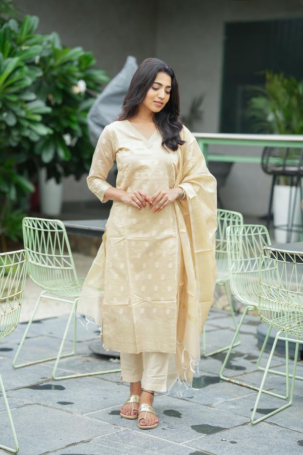 Kalyani Champagne Grace
