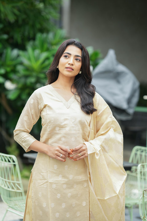 Kalyani Champagne Grace