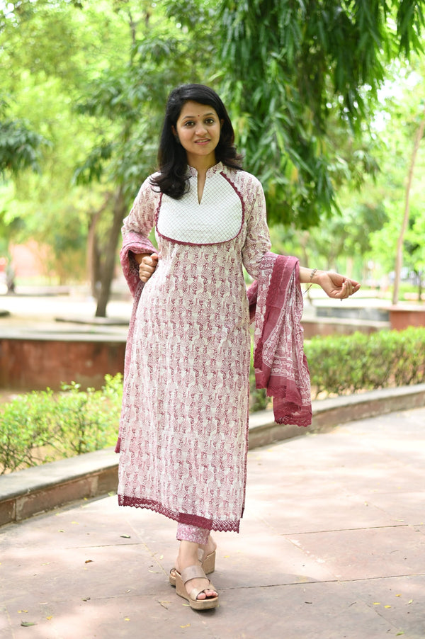 Chitra Serene Maroon Elegance