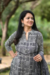 Kritika Monochrome Cotton Suit Set